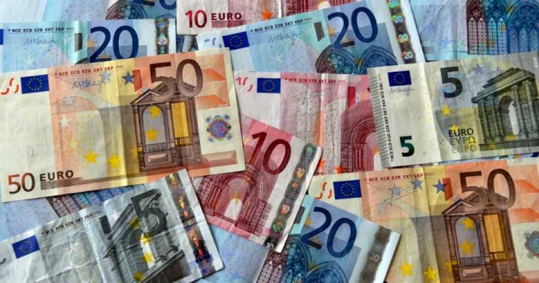 euro-hoy:-a-cuanto-cotiza-este-sabado-23-de-diciembre