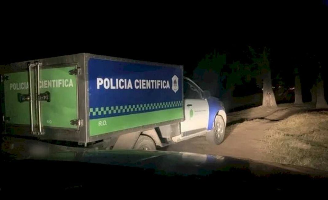 una-mujer-y-su-hijo-de-12-anos-fueron-asesinados-a-tiros-en-una-casa-de-campo-en-chascomus