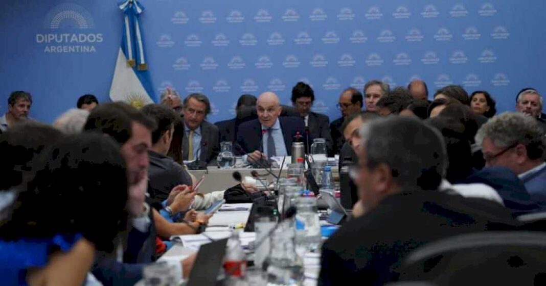 en-pleno-debate-de-la-ley-omnibus,-el-club-politico-argentino-les-reclamo-al-gobierno-y-al-congreso-un-dialogo-inteligente-y-profundo