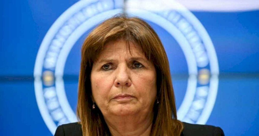 patricia-bullrich-desafio-a-hector-daer-tras-el-apriete-a-los-diputados-opositores:-quiero-ver-como-puede-caminar-el-por-la-calle,-a-ver-que-le-dicen