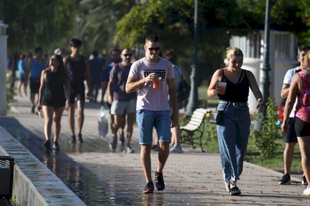 en-mendoza,-san-juan-y-san-luis-la-ola-de-calor-podria-ser-la-mas-larga-de-la-historia