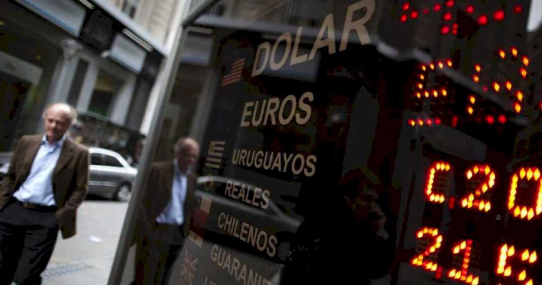 dolar-blue-hoy:-a-cuanto-cotiza-este-lunes-04-de-marzo