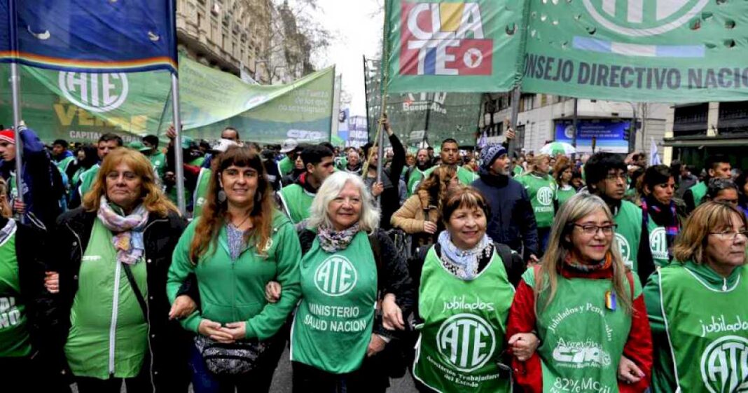 paro-de-ate,-en-vivo:-a-que-hora-es,-el-funcionamiento-de-los-servicios-y-todo-sobre-la-medida-de-fuerza-de-este-3-de-abril