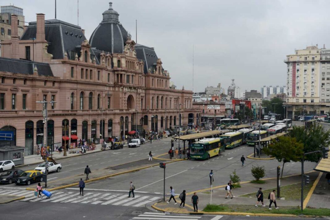 posible-paro-de-colectivos-en-la-ciudad-y-el-conurbano-por-un-conflicto-salarial-entre-los-choferes-y-las-empresas