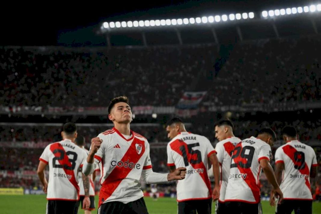 por-que-river-con-el-triunfo-quedo-virtualmente-clasificado-al-mundial-de-clubes-2025-y-le-dio-una-mano-enorme-a-boca