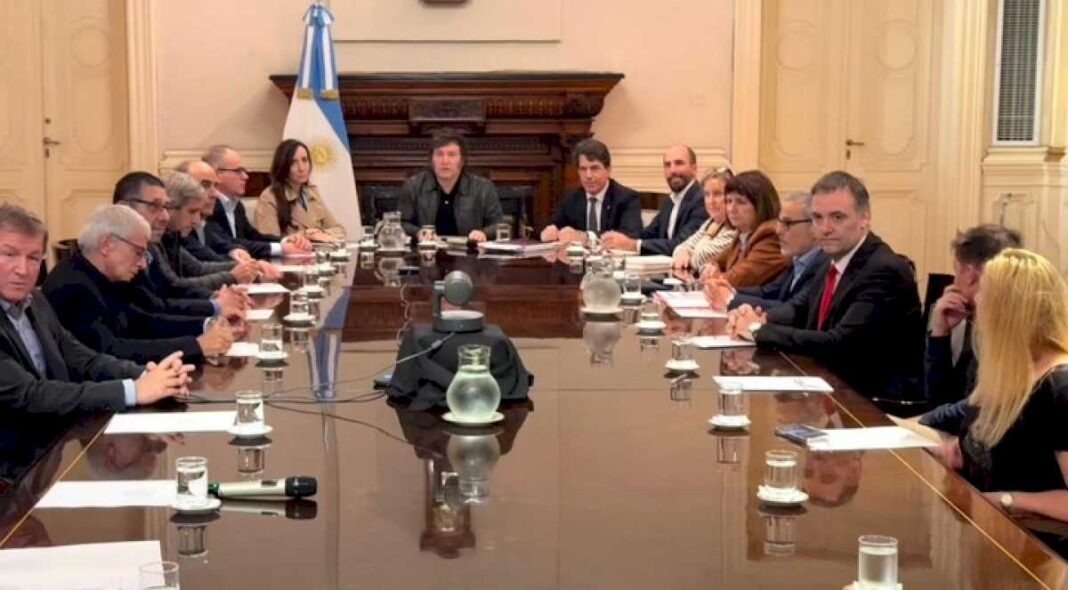 hablo-el-embajador-de-israel-invitado-por-milei-al-comite-de-crisis:-afirmo-que-no-hay-informacion-concreta-sobre-un-atentado-en-argentina