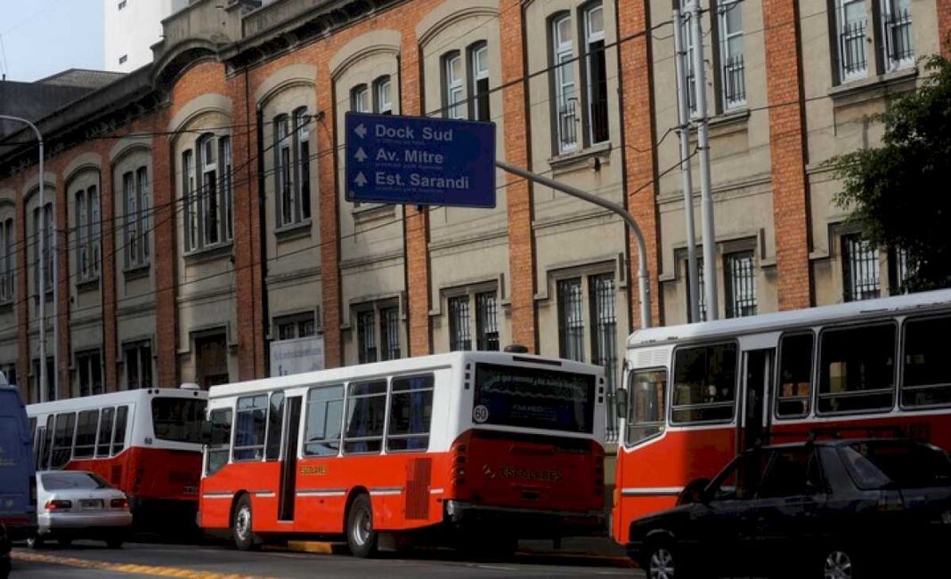 fuerte-advertencia-de-pediatras-por-lo-que-les-venden-a-los-chicos-en-los-kioscos-escolares