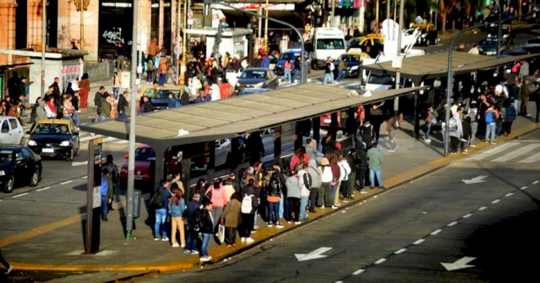 una-bomba-a-punto-de-volver-a-explotar:-advierten-que-la-situacion-de-los-colectivos-en-amba-es-critica-y-podria-haber-nuevos-paros