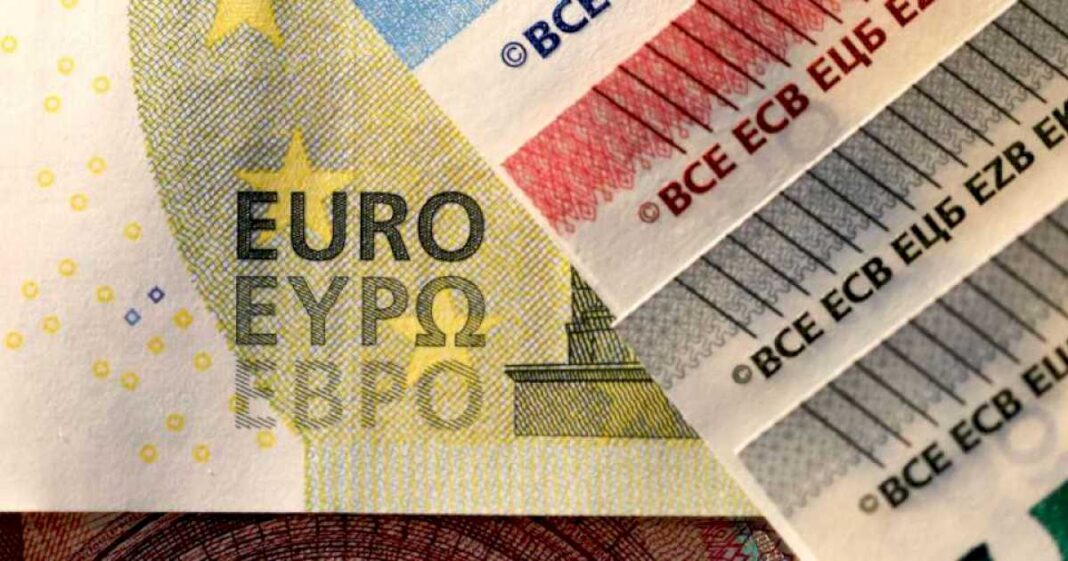 euro-hoy:-a-cuanto-cotiza-este-domingo-12-de-mayo