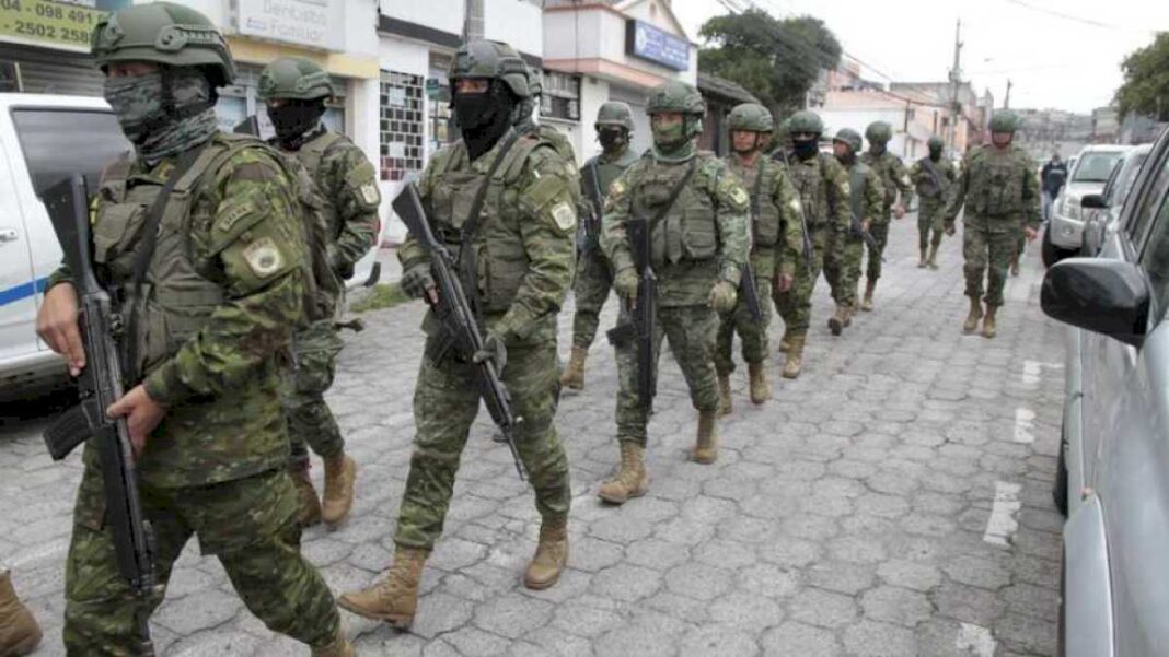 mueren-al-menos-24-presos-en-carceles-ecuatorianas-bajo-control-militar