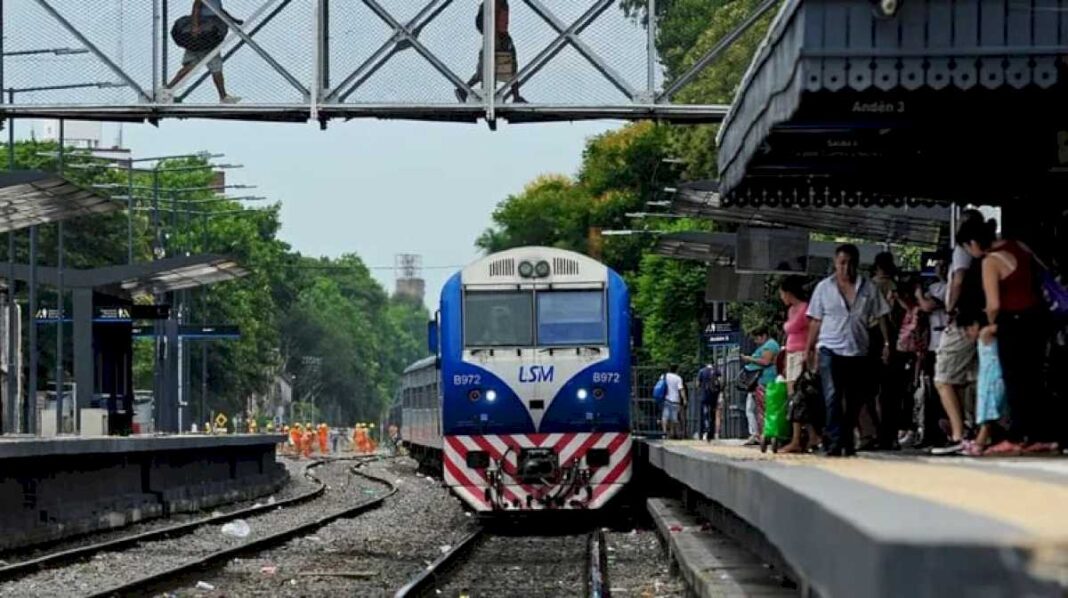 por-una-medida-gremial,-el-proximo-martes-el-servicio-de-trenes-funcionara-a-baja-velocidad