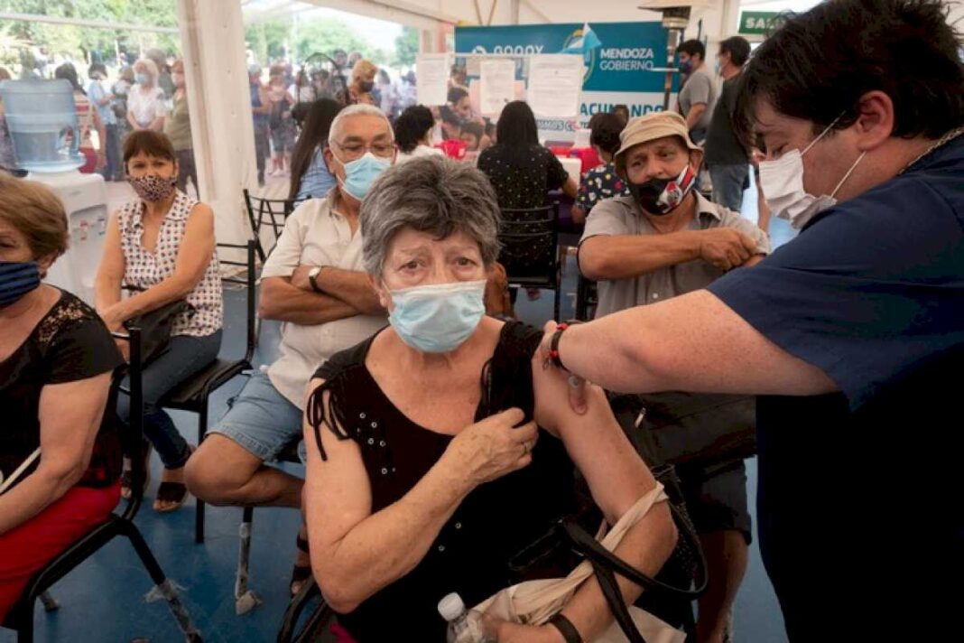 gana-terreno-otro-tipo-de-vacuna-del-covid-y-creen-que-puede-traer-menos-dudas-a-la-hora-de-darsela