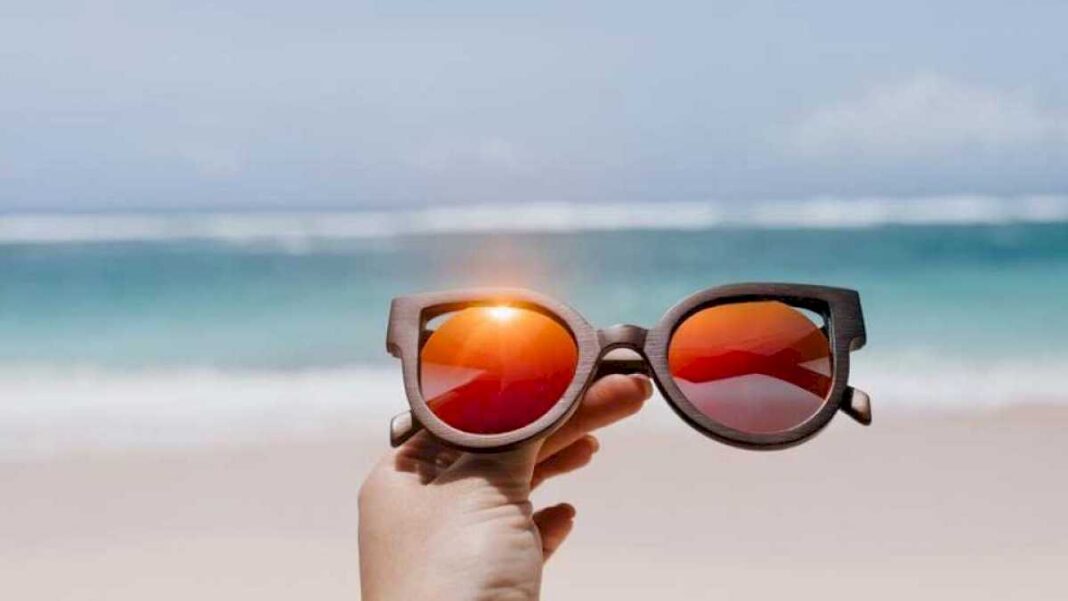 este-verano-no-olvides-las-gafas-de-sol:-5-recomendaciones-para-cuidar-la-salud-de-tus-ojos