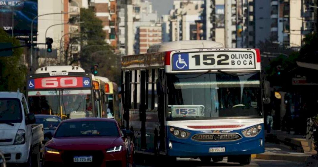 pelea-por-plata:-cinco-claves-de-la-quita-de-subsidios-a-los-colectivos-y-el-traspaso-a-la-ciudad