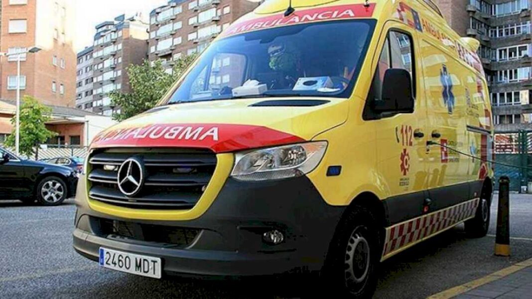 atropello-multiple-en-valladolid:-9-mujeres-hospitalizadas,-5-menores,-tras-subirse-un-turismo-a-una-acera