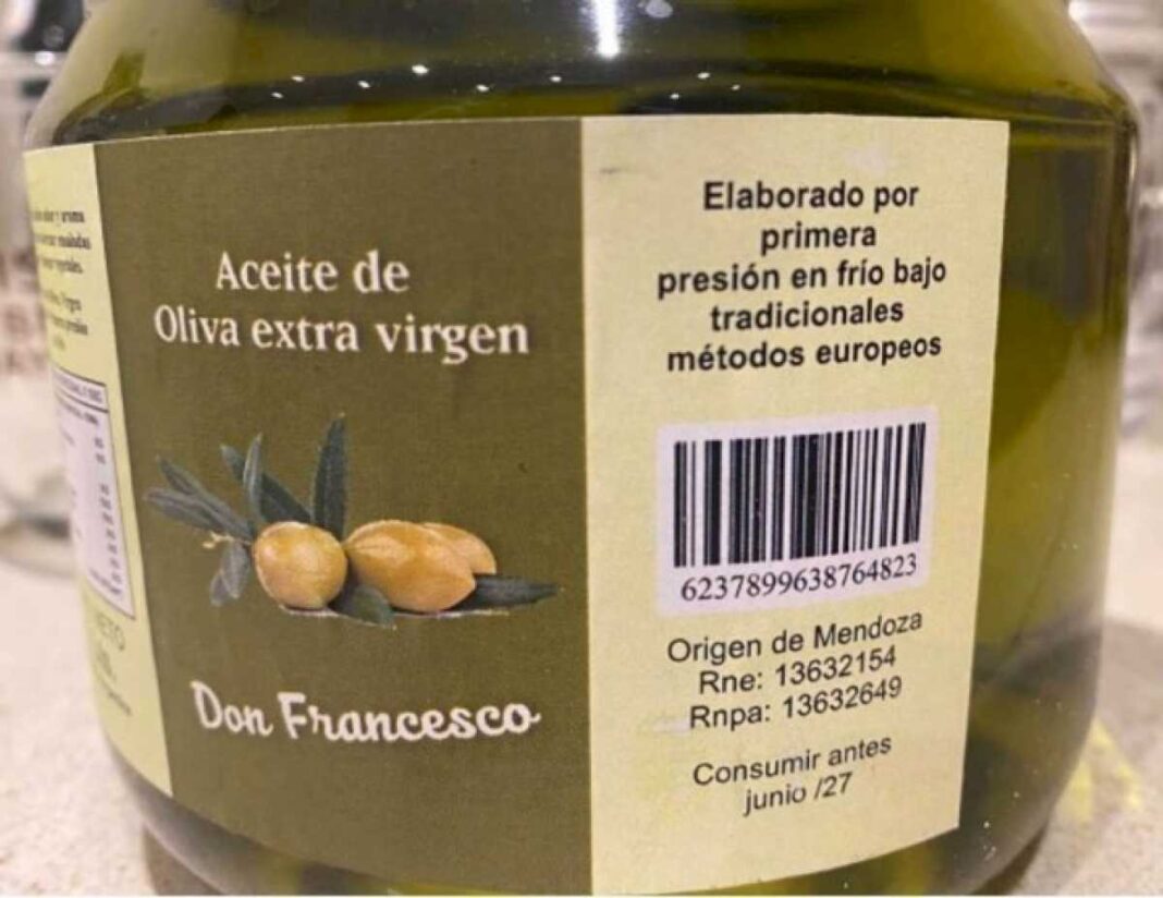 la-anmat-prohibio-la-elaboracion-y-venta-de-un-aceite-de-oliva:-las-razones